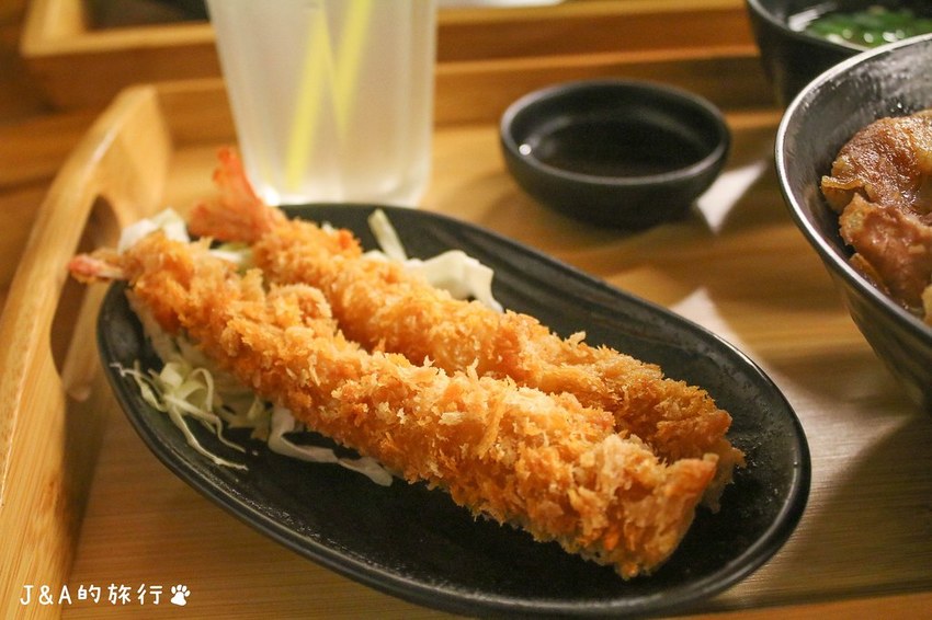 小學日燒肉丼 在教室裡吃燒肉丼,99元燒肉丼還有味噌湯喝到飽【內湖美食/捷運西湖/捷運港墘】 @J&A的旅行