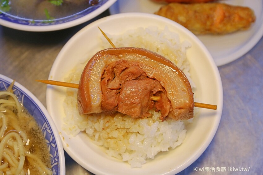 彰化人激推的10大爌肉飯店！從早餐到宵夜24小時一次滿足。