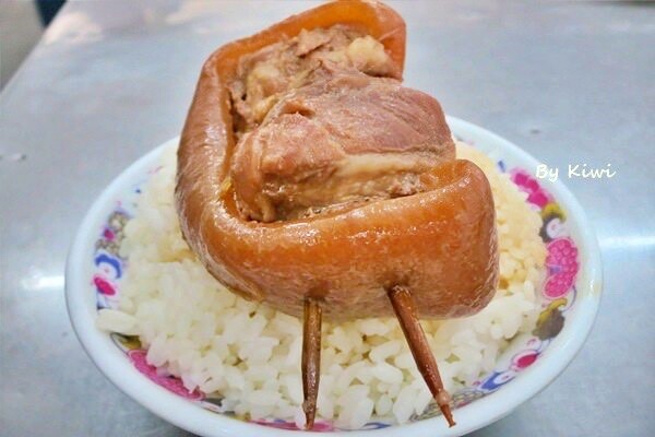 彰化人激推的10大爌肉飯店！從早餐到宵夜24小時一次滿足。