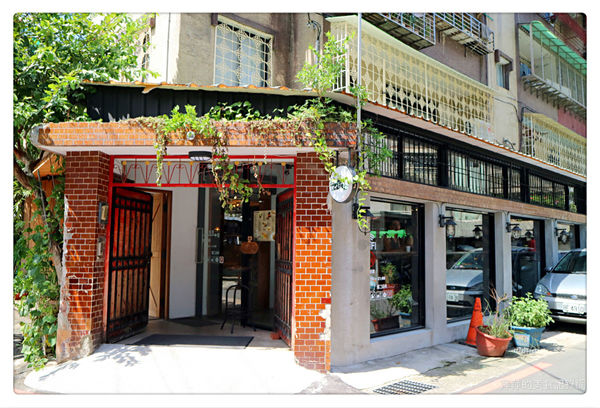 探尋咖啡 Touch cafe ~ 隱身住宅區的舒適咖啡店❤️義大利麵/燉飯 /輕食- 捷運南勢角站