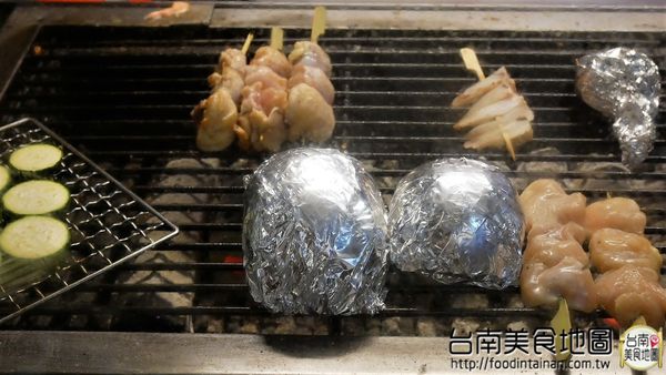 奧尻爐端燒：【台南市-東區美食】來自台灣&日本當季生鮮蔬食的『奧尻爐端燒』無菜單料理外燴私廚！再訪的料理表現，仍然讓人驚豔不已♡(´ε｀ )♡