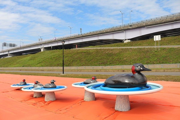 鴨鴨地景藝術公園 ( 鴨鴨公園 ):【新北市景點】三重鴨鴨地景藝術公園DUCKLING PARK~NO外星人的麥田圈/親子旅遊/賞花景點