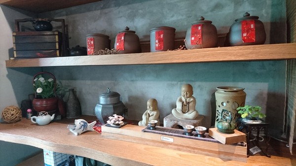 東門茶樓：高雄~東門茶樓~瑞豐夜市旁的手作冰品店~超推甜心圈草莓奶酪~幸福的滋味~