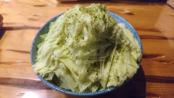 東門茶樓：高雄~東門茶樓~瑞豐夜市旁的手作冰品店~超推甜心圈草莓奶酪~幸福的滋味~