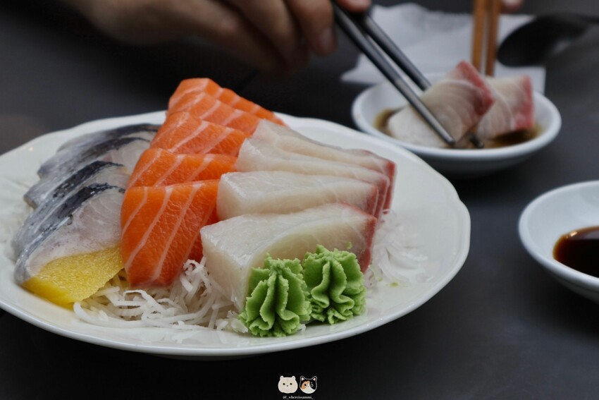 屏東東港｜在地美食｜曾鮮生魚片．隱身於傳統市場中的精緻海鮮餐