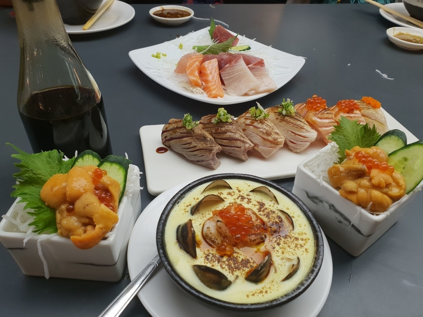 240746.jpg - 【屏東.東港】華僑市場美食推薦。曾鮮生魚片超棒黑鮪魚最推金三角部位入口即化 240746.jpg - 【屏東.東港】華僑市場美食推薦。曾鮮生魚片超棒黑鮪魚最推金三角部位入口即化