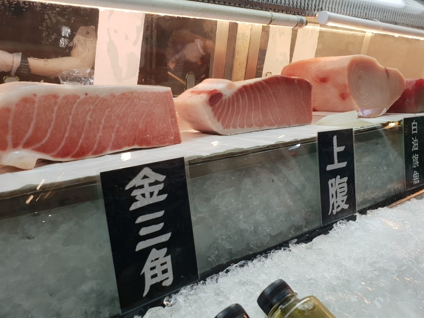 240762.jpg - 【屏東.東港】華僑市場美食推薦。曾鮮生魚片超棒黑鮪魚最推金三角部位入口即化 240762.jpg - 【屏東.東港】華僑市場美食推薦。曾鮮生魚片超棒黑鮪魚最推金三角部位入口即化