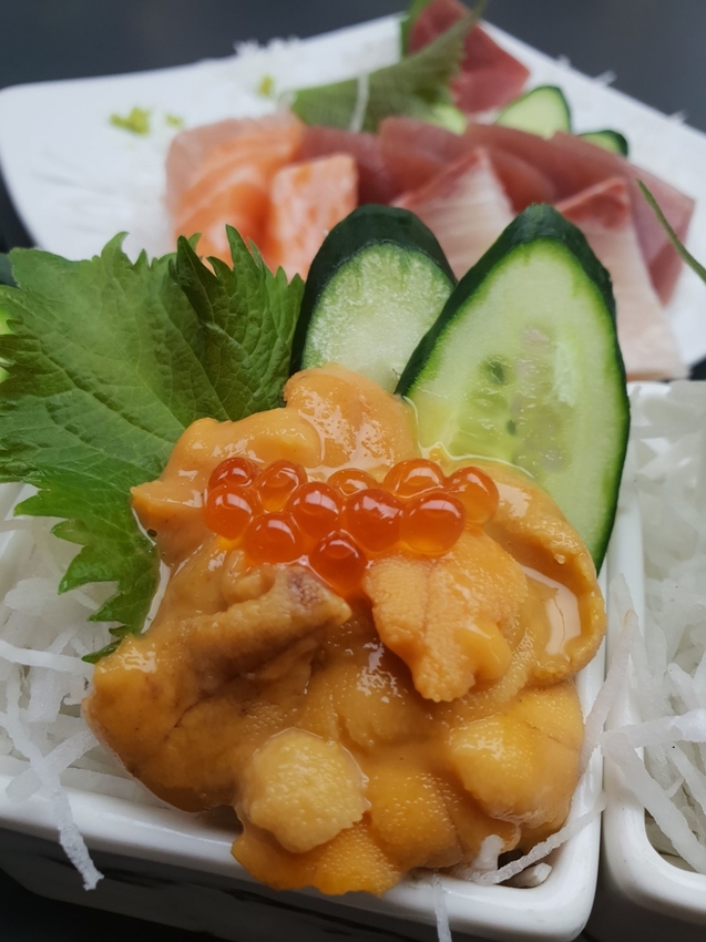 240750.jpg - 【屏東.東港】華僑市場美食推薦。曾鮮生魚片超棒黑鮪魚最推金三角部位入口即化 240750.jpg - 【屏東.東港】華僑市場美食推薦。曾鮮生魚片超棒黑鮪魚最推金三角部位入口即化