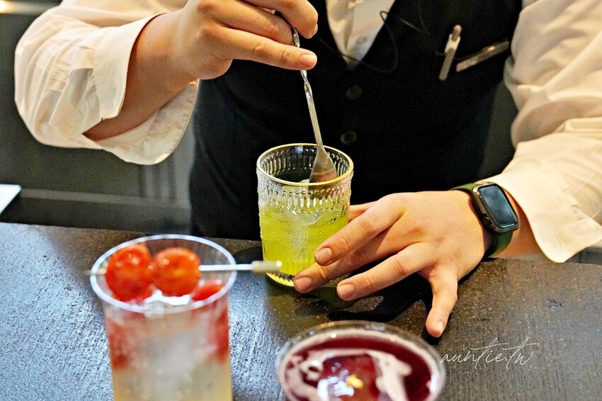 【台北】晶華酒店｜上庭酒廊 X BAZAAR Café，美好年代．風格饗宴，復古華麗下午茶組