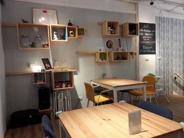 風箏人咖啡 Kite People Cafe:風箏人咖啡 Kite People Cafe~好舒適的親子餐廳啊 風箏人咖啡 Kite People Cafe:風箏人咖啡 Kite People Cafe~好舒適的親子餐廳啊