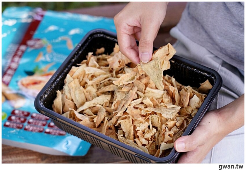 全台首創的搖搖牛蒡脆餅快閃台中!只有短短3天,八種口味搖一搖最對味!