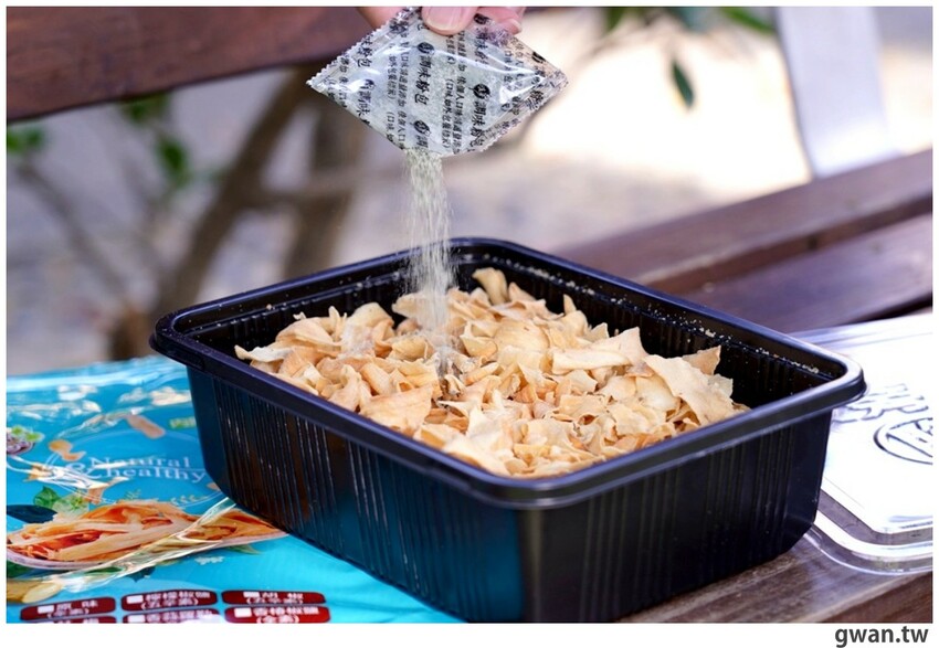 全台首創的搖搖牛蒡脆餅快閃台中!只有短短3天,八種口味搖一搖最對味!