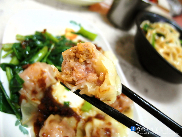 竹仔腳陽春麵:〖台中│美食〗竹仔腳陽春麵 ❤ 台中南屯老街必吃美食!!從早到晚人潮都爆滿~不只麵好吃,連滷味都很讚!!