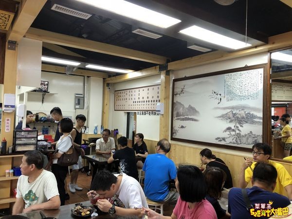 台中南屯美食古早麵》竹仔腳陽春麵菜單價位大公開！香傳40年的超人氣古早味陽春麵～台中南屯路必吃美食小吃餐廳推薦。