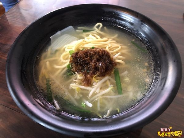 台中南屯美食古早麵》竹仔腳陽春麵菜單價位大公開！香傳40年的超人氣古早味陽春麵～台中南屯路必吃美食小吃餐廳推薦。