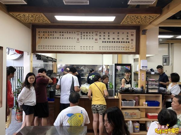 台中南屯美食古早麵》竹仔腳陽春麵菜單價位大公開！香傳40年的超人氣古早味陽春麵～台中南屯路必吃美食小吃餐廳推薦。