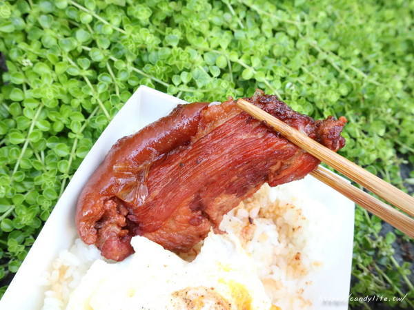 小莊刈包店:台中美食│小莊刈包店〃台中早餐推薦!讓人一試成主顧的好吃刈包,還有新品控肉飯、控肉便當限量登場~