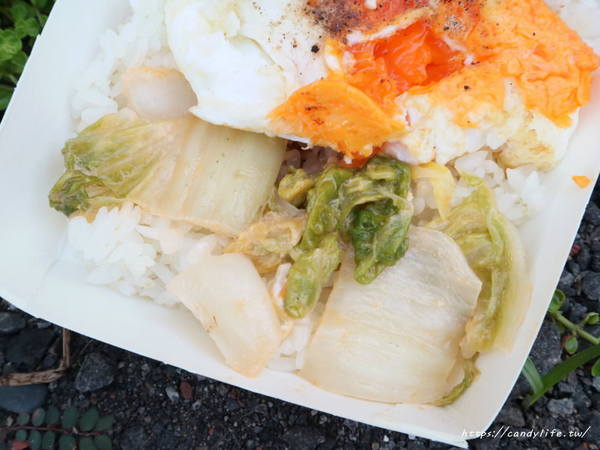 小莊刈包店:台中美食│小莊刈包店〃台中早餐推薦!讓人一試成主顧的好吃刈包,還有新品控肉飯、控肉便當限量登場~