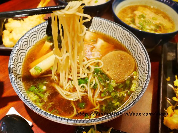 【南港拉麵】津輕拉麵環球南港店 來自日本青森的拉麵  (13).JPG