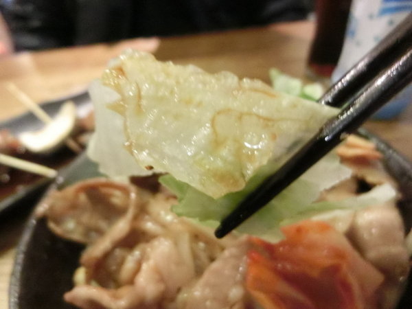 澠井川 日式串燒居酒屋:澠井川日式串燒居酒屋~是噹噹媽和噹噹爸放鬆大快朵頤的好所在!推薦香蒜燒五花丼及鹽燒松板豬串超美味~