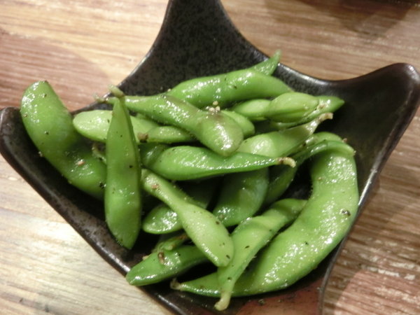 澠井川 日式串燒居酒屋:澠井川日式串燒居酒屋~是噹噹媽和噹噹爸放鬆大快朵頤的好所在!推薦香蒜燒五花丼及鹽燒松板豬串超美味~