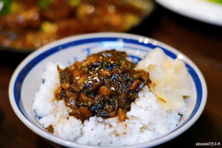 台北炒鱔魚、沙茶魚頭火鍋「老睦家」，遼寧夜市台菜料理、無菜單