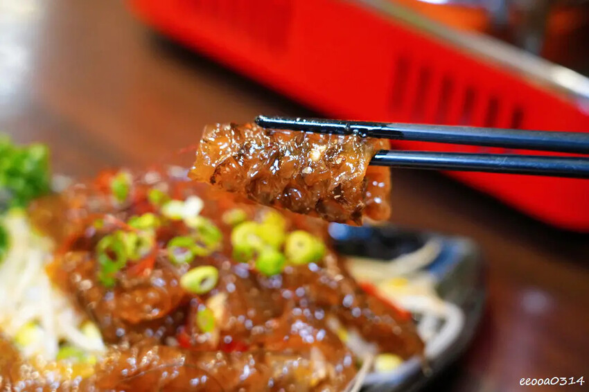 台北炒鱔魚、沙茶魚頭火鍋「老睦家」，遼寧夜市台菜料理、無菜單