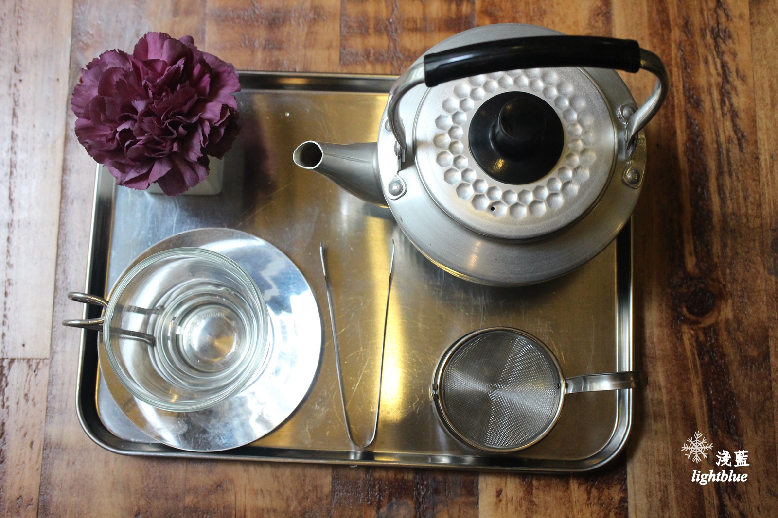 [ 科技大樓站美食 ] 淺藍 × 黑鳶（花疫室二店）～滿滿乾燥花包圍中來塊鹹派