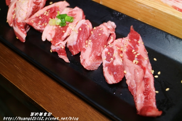 燒肉殿：【台北大安區】中華男籃國手洪志善投資『燒肉殿』東區燒烤吃到飽/捷運忠孝復興站~