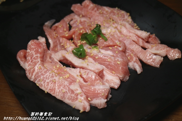 燒肉殿：【台北大安區】中華男籃國手洪志善投資『燒肉殿』東區燒烤吃到飽/捷運忠孝復興站~