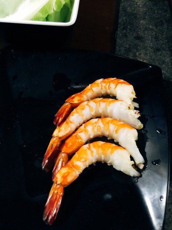 燒肉殿:【東區/烤肉/燒肉推薦】東區的”燒肉殿”肉類、海鮮和蔬菜種類豐富超滿足~尤其是來自澎湖的生蠔吃了活力十足砰ㄅーㄤˋ叫喔!