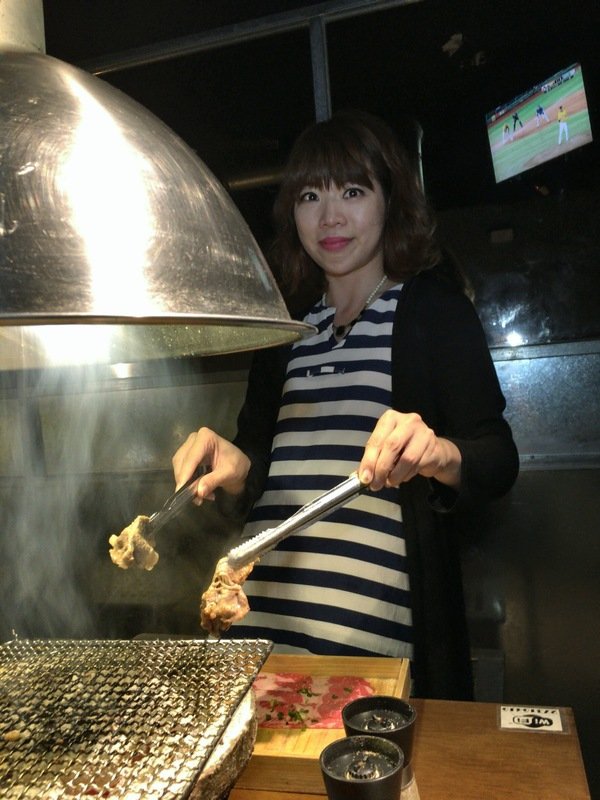 燒肉殿:【東區/烤肉/燒肉推薦】東區的”燒肉殿”肉類、海鮮和蔬菜種類豐富超滿足~尤其是來自澎湖的生蠔吃了活力十足砰ㄅーㄤˋ叫喔!