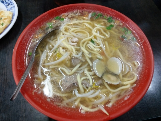 光華 炒牛羊肉︱蘆洲 銅板美食 光華路炒飯、炒麵、蛤蠣湯冬天來一碗最溫暖