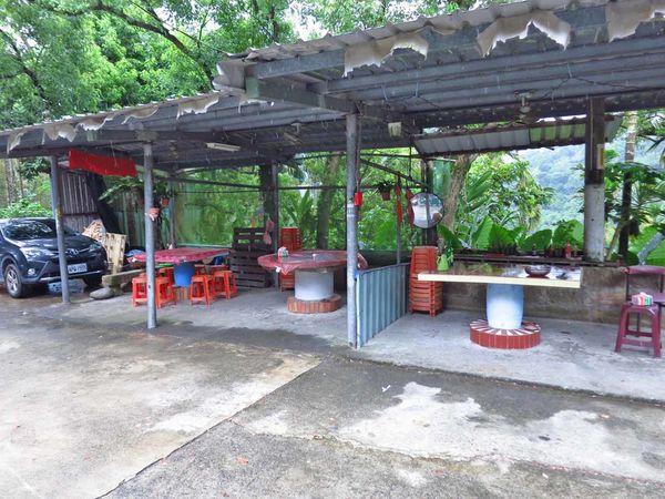 【三峽】東眼桶仔雞-深山中的炭香烤雞 【三峽】東眼桶仔雞-深山中的炭香烤雞