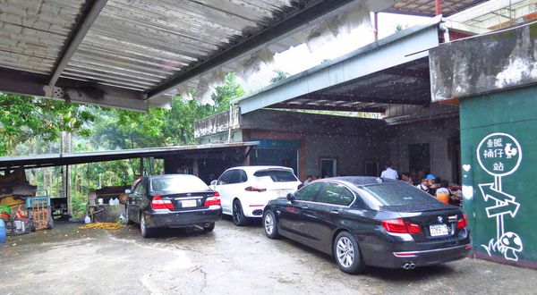 【三峽】東眼桶仔雞-深山中的炭香烤雞 【三峽】東眼桶仔雞-深山中的炭香烤雞