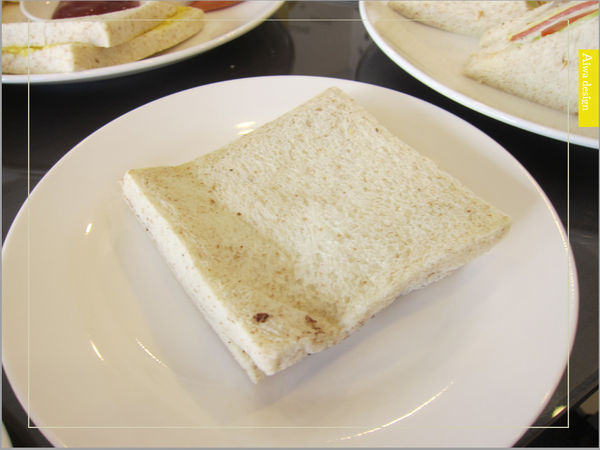 【新竹美食週記】明新科大學生最愛早午餐《品味煮藝》吐司麵包柔軟美味，用料豐盛，靠近新豐車站-17.jpg