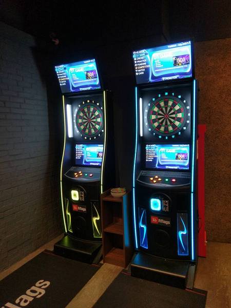 火地島:火地島-原主打阿根廷碳烤牛排 現以串燒和碳烤牛排為主 是拜訪過就不會再踏進去第二次的雷店