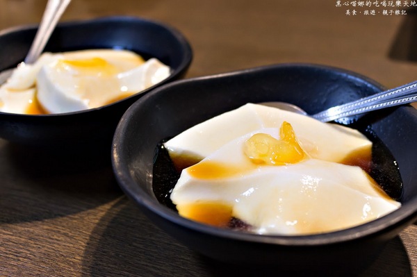 玉豆腐 韓國豆腐煲專門店(夢時代B1)：高雄前鎮︱玉豆腐韓國豆腐煲專門店(高雄夢時代)　石鍋拌飯與鍋巴的協奏曲～