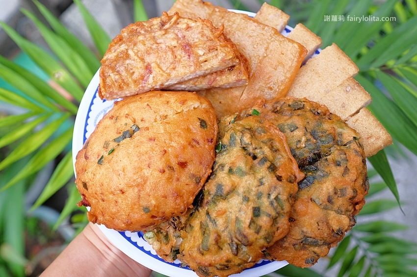 台中小吃 | 清水三代燒炸粿(新興路)。傳承三代53年古早味,在地人激推隱藏版,滿滿人潮完全沒停過! @蹦啾♥謝蘿莉 La vie heureuse