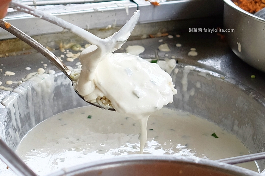 台中小吃 | 清水三代燒炸粿(新興路)。傳承三代53年古早味,在地人激推隱藏版,滿滿人潮完全沒停過! @蹦啾♥謝蘿莉 La vie heureuse