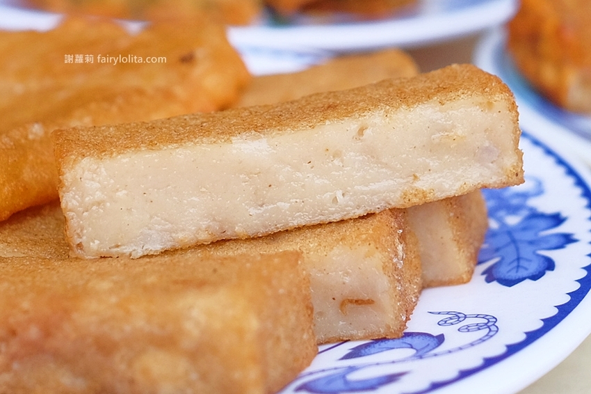 台中小吃 | 清水三代燒炸粿(新興路)。傳承三代53年古早味,在地人激推隱藏版,滿滿人潮完全沒停過! @蹦啾♥謝蘿莉 La vie heureuse