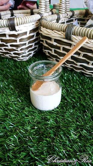 【新北。美食】新莊 / 曲尼的公園，野餐不必到室外，置身於藍天白雲下的草皮野餐