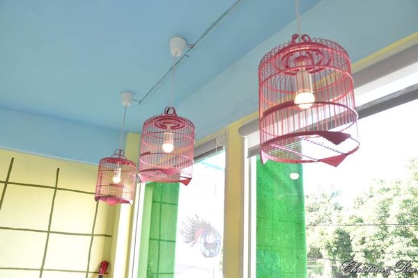 【新北。美食】新莊 / 曲尼的公園，野餐不必到室外，置身於藍天白雲下的草皮野餐