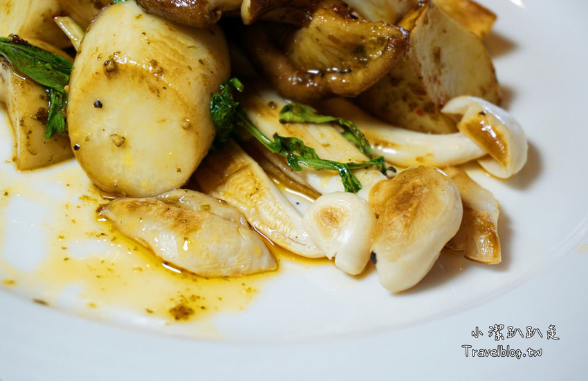 雲林斗六鐵板燒推薦》鐵町心作鐵板料理。傳統套餐真超值,澎湃海陸套餐一次滿足,火燄冰淇淋料理,可帶竉物 - 小潔趴趴走旅遊札記