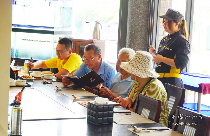 雲林斗六鐵板燒推薦》鐵町心作鐵板料理。傳統套餐真超值,澎湃海陸套餐一次滿足,火燄冰淇淋料理,可帶竉物 - 小潔趴趴走旅遊札記