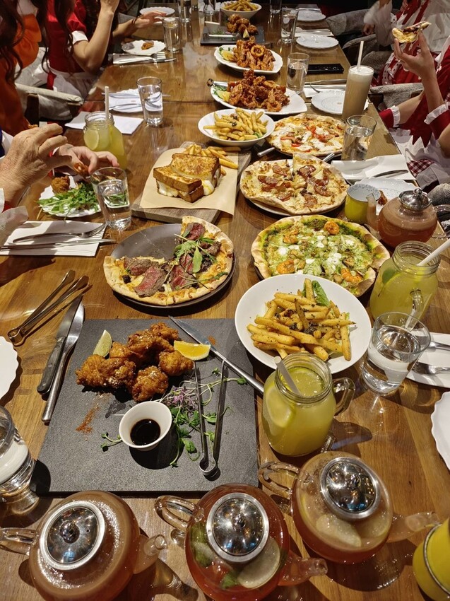 400118.jpg - 【台北】大稻埕牧山丘玻璃屋咖啡廳。10人可包場歡慶聖誕節。主題女僕羅莉趴美拍