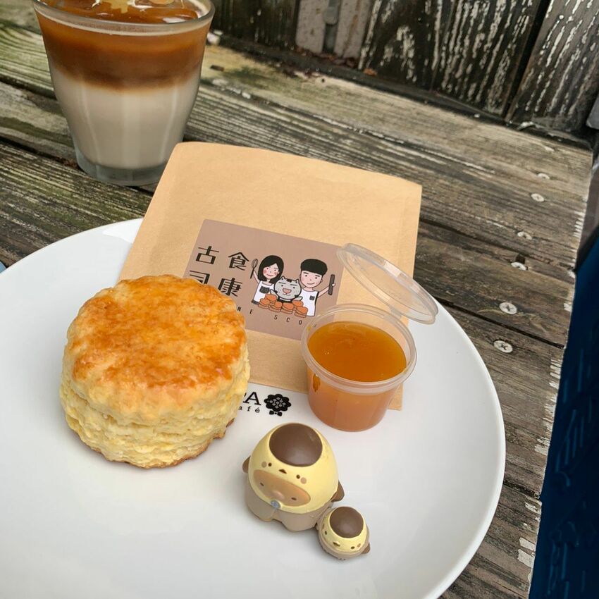 【忠孝敦化咖啡廳】RAY CAFE 阿拉比卡手烘咖啡  不限時的平價東區輕鬆下午茶 每周都有不同甜點快閃店！