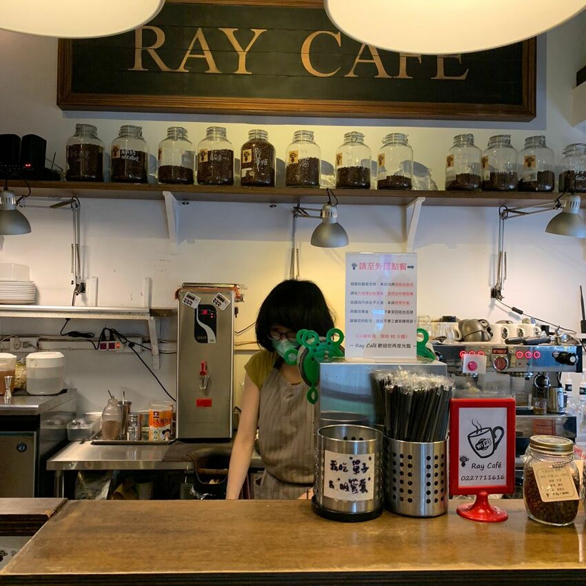 【忠孝敦化咖啡廳】RAY CAFE 阿拉比卡手烘咖啡  不限時的平價東區輕鬆下午茶 每周都有不同甜點快閃店！