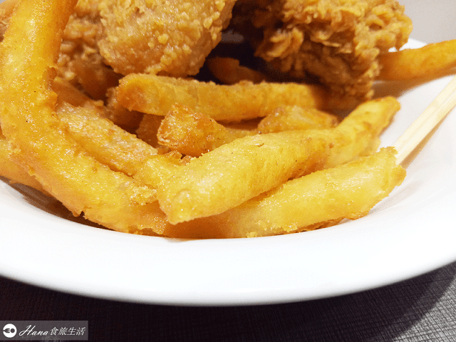 【新北三重】胖老爹美式炸雞 三重三民店 | 大推! 人氣排隊宵夜美食 比肯德基還好吃的炸雞 酥脆外皮鮮嫩多汁 香氣十足