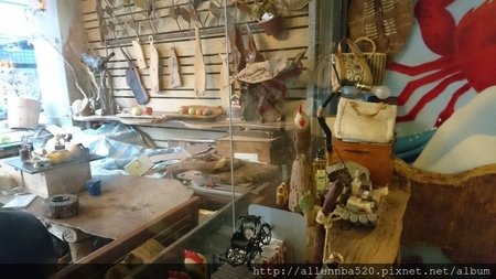 幹嘛餐酒館~西班牙料理x花東食材~門口原住民工藝品012